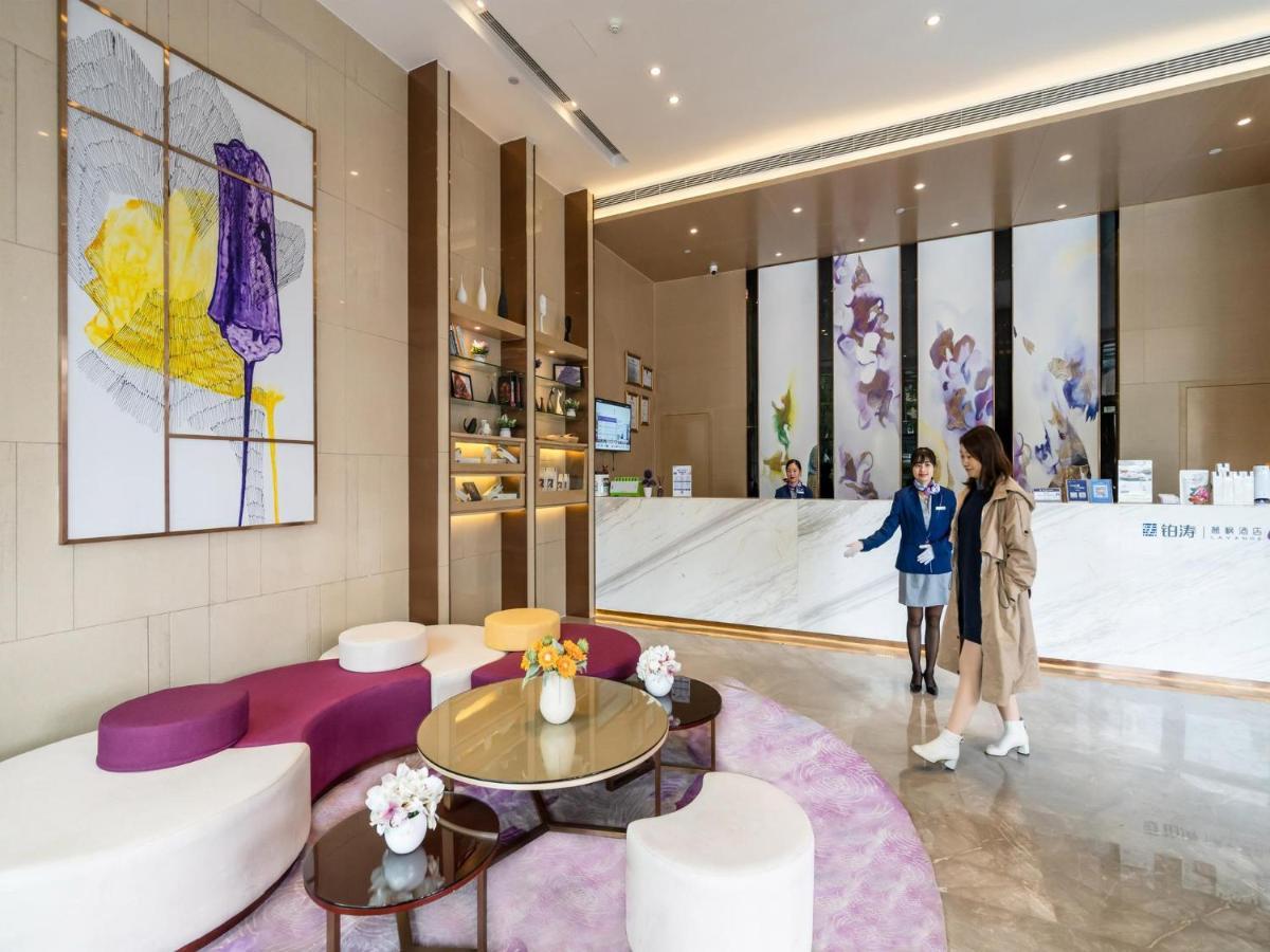Lavande Hotel Luzhou Wanda Plaza Southwest Commercial City Buitenkant foto