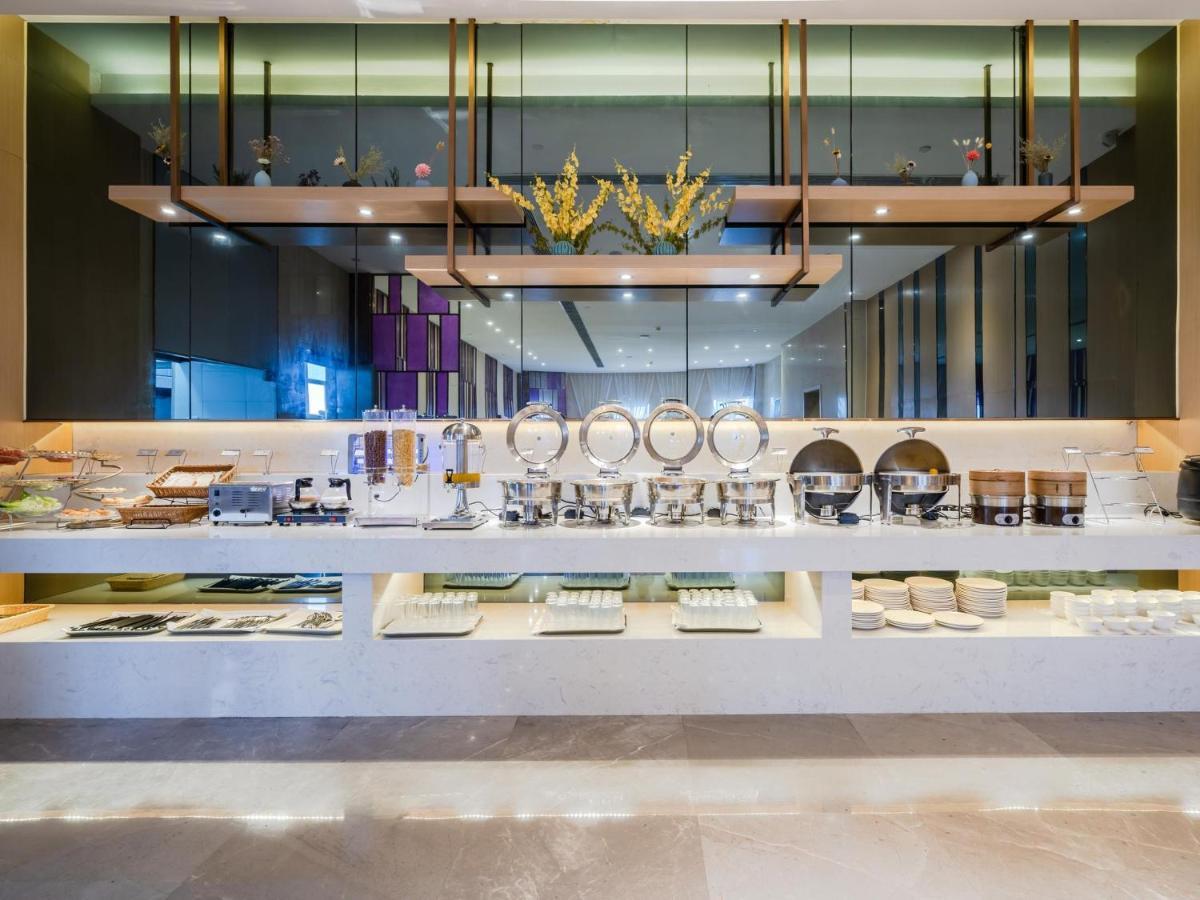 Lavande Hotel Luzhou Wanda Plaza Southwest Commercial City Buitenkant foto