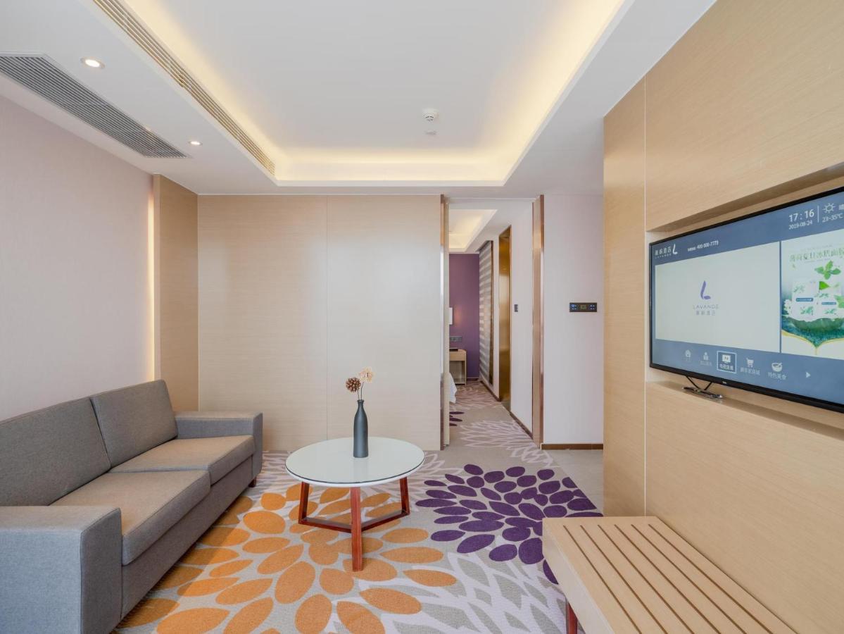 Lavande Hotel Luzhou Wanda Plaza Southwest Commercial City Buitenkant foto