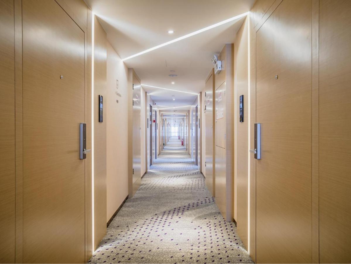 Lavande Hotel Luzhou Wanda Plaza Southwest Commercial City Buitenkant foto