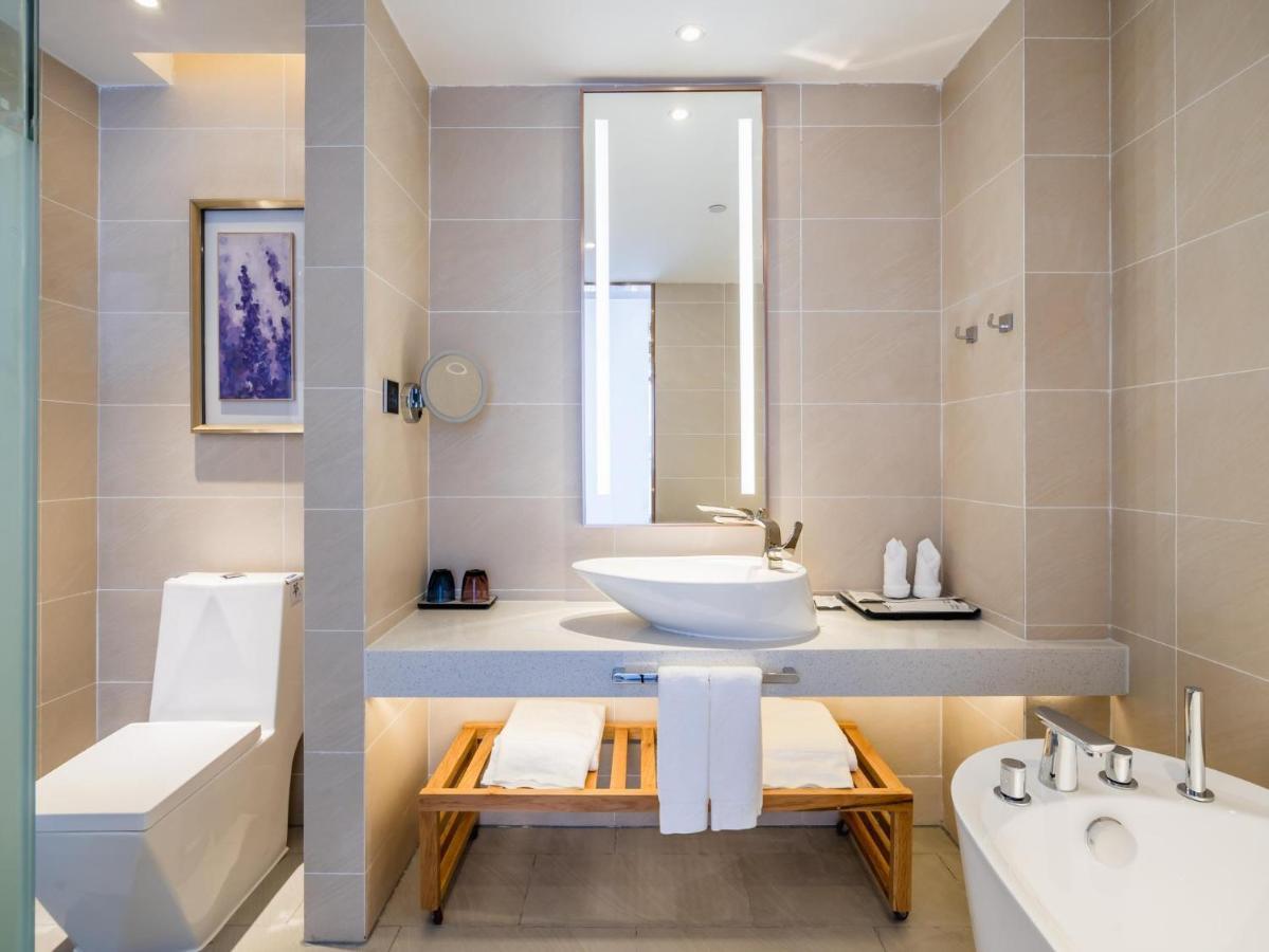 Lavande Hotel Luzhou Wanda Plaza Southwest Commercial City Buitenkant foto